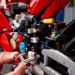 Ducati Panigale V4 S motocikls - Image 5