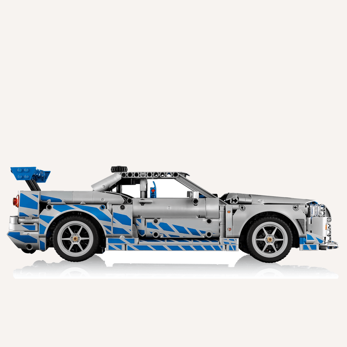 Nissan Skyline GT-R (R34) auto - Image 7