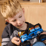 Monster Jam™ Grave Digger™ Uguns un Ledus - Image 8